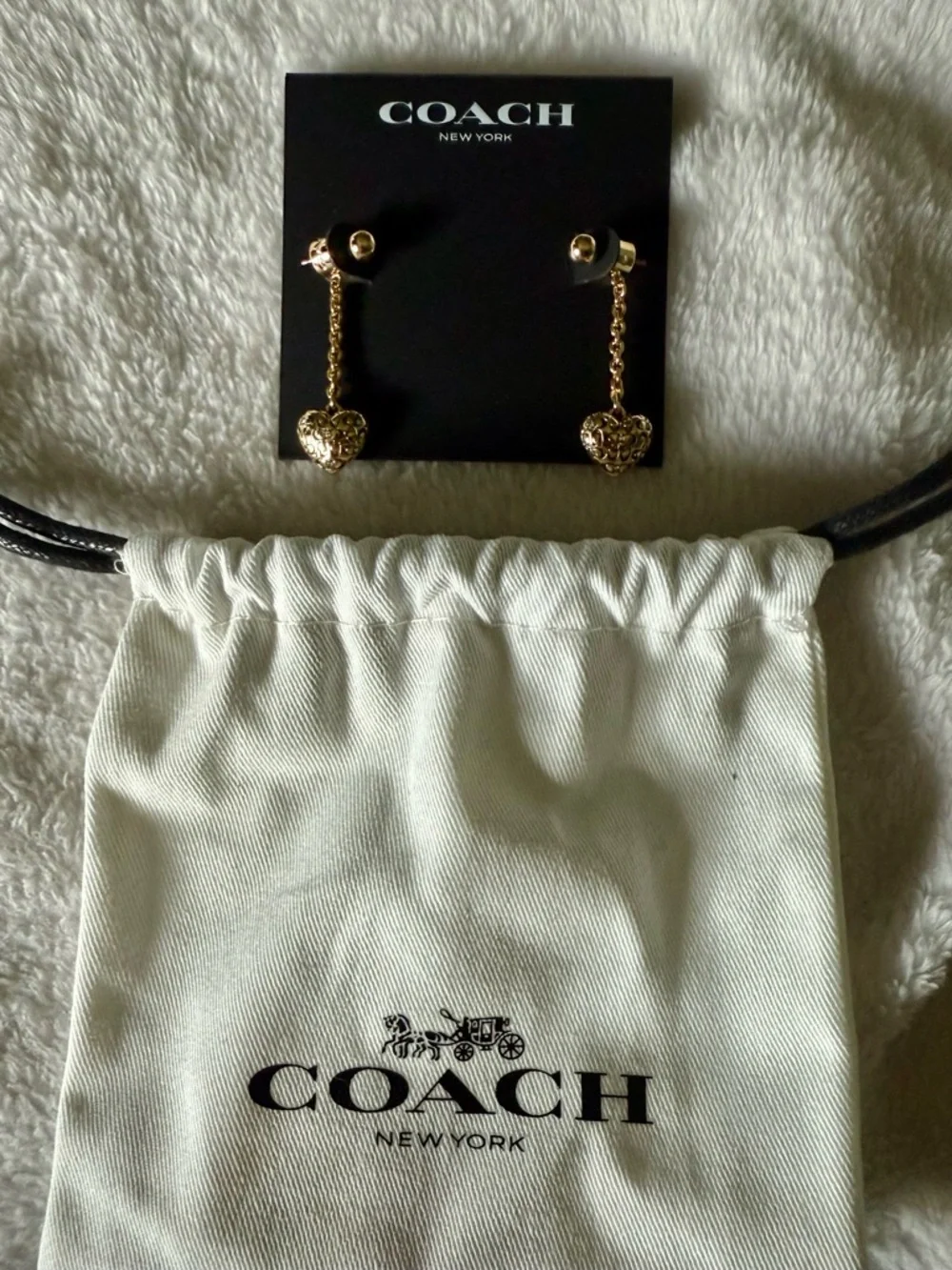 Coach Gold Filigree Heart Drop Earrings - Picture 1 of 2